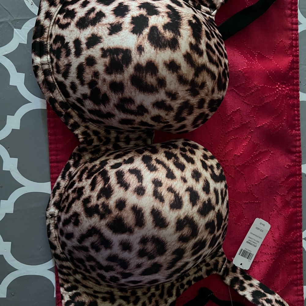 Full coverage bra